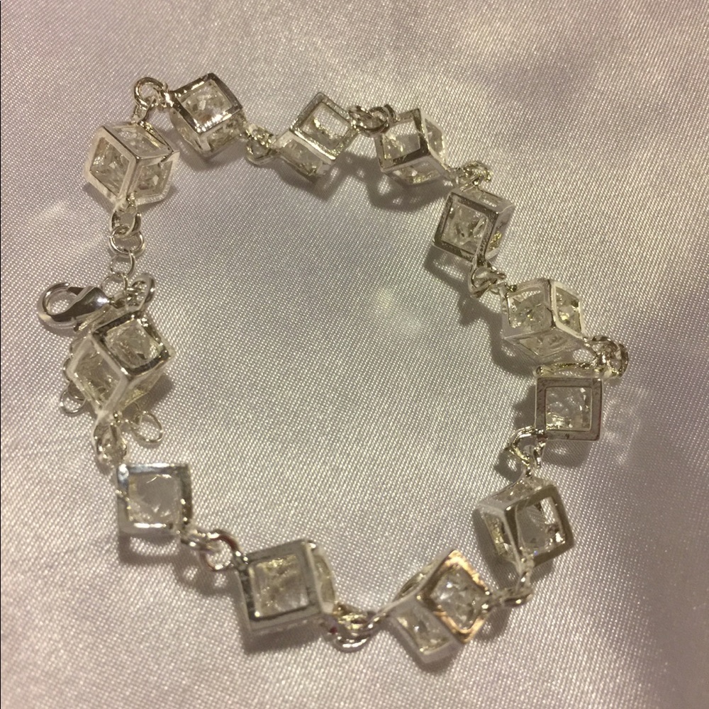 .925 Pl Silver 8” Cubed Crystals Chained Bracelet